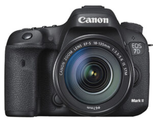 CANON-EOS-7Dmark-II-FACE-2